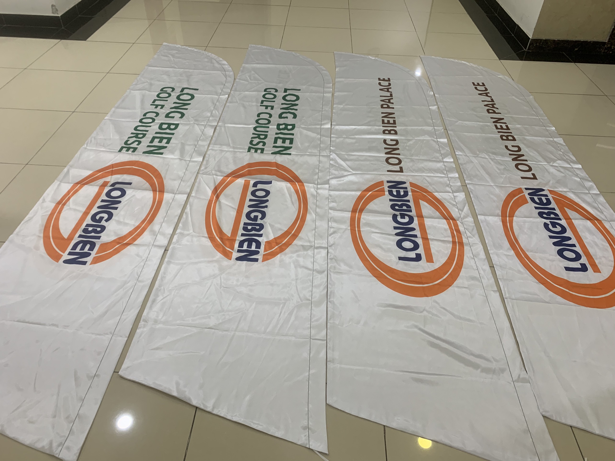 Cờ c&aacute;nh buồm, cờ quảng c&aacute;o