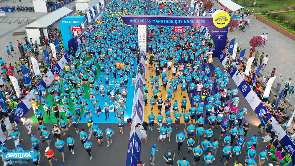 Cờ c&aacute;nh buồm, cờ lưỡi dao