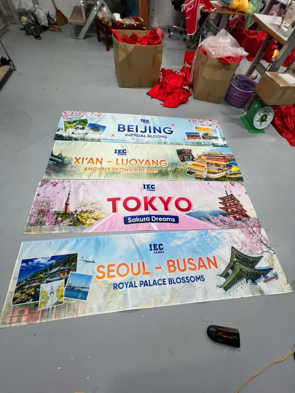 Custom Printed Vinyl Banner for Indoor &amp; Outdoor Advertising with Dye Sublimation Printing Full Color CMYK Digital Printing