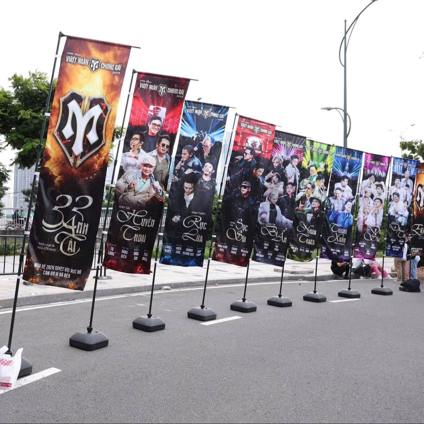 Custom Feather Flag Banner with Pole Outdoor Advertising Rectangle Banner for Promotion Outdoor Advertising Display